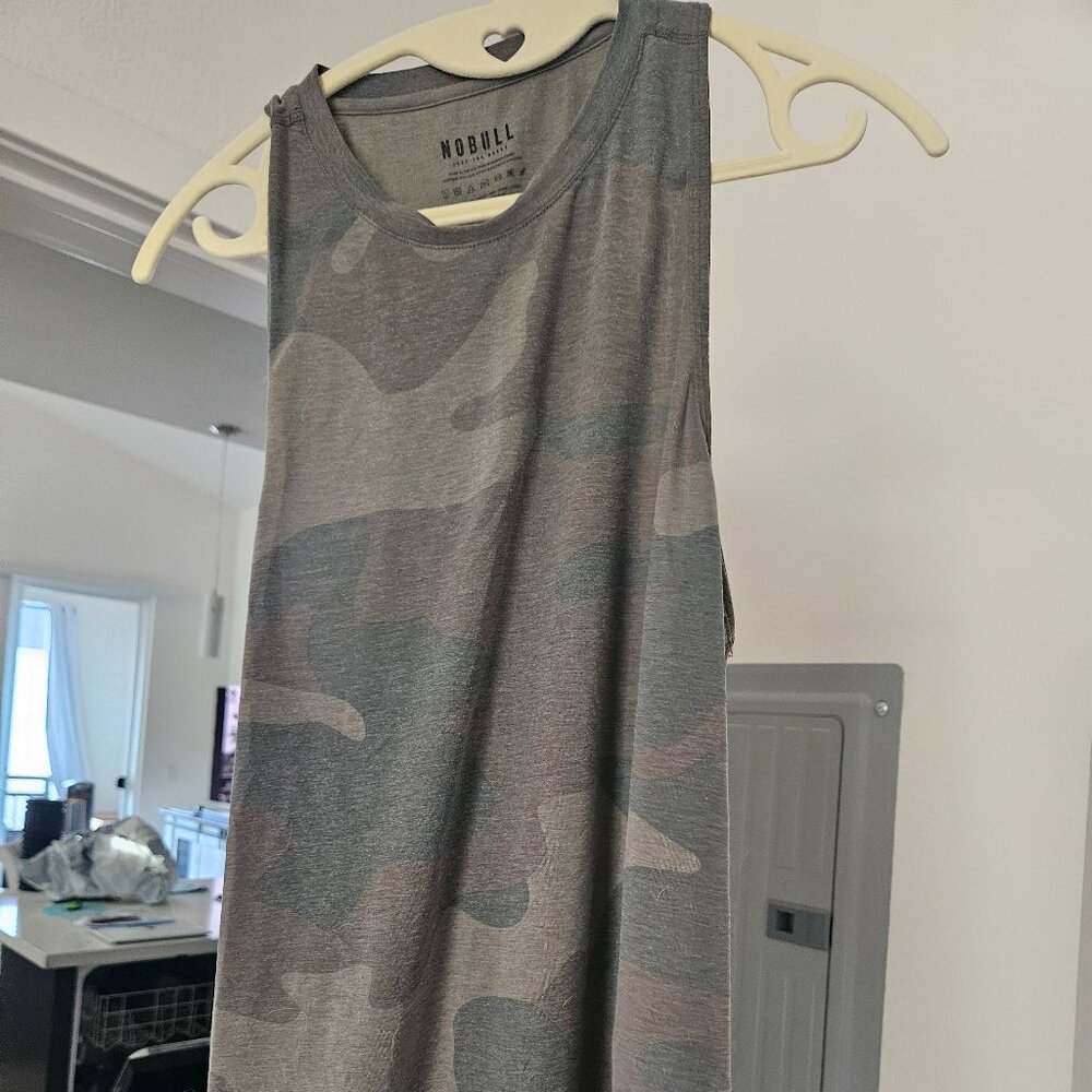 Nobull tank top
